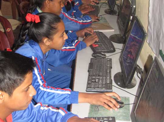 computer class at SCA